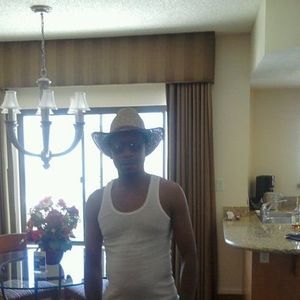 Meet your Posher, Jeremiah